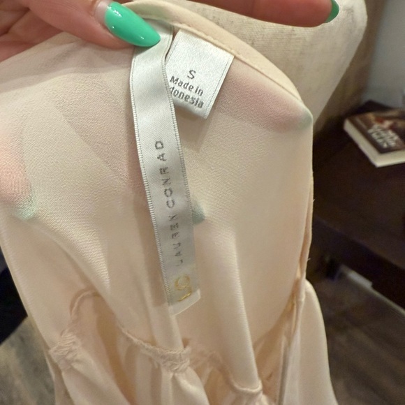 LAUREN CONRAD | Elegant Cream Blouse Small - Picture 7 of 7